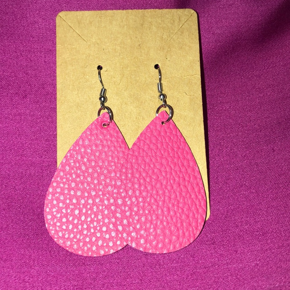 Magenta Faux Leather Earrings. NWOT.